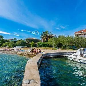 https://apartments-morovic.hotelinzadar.com